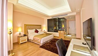 The Royal Pinnacle Hotel