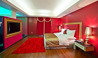 The Royal Pinnacle Hotel