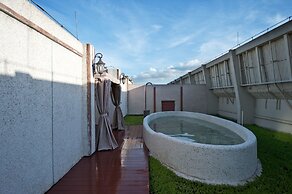 The Royal Pinnacle Hotel