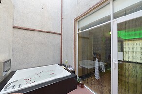 The Royal Pinnacle Hotel