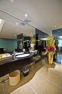 The Royal Pinnacle Hotel