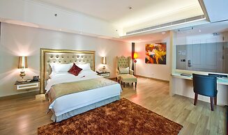 The Royal Pinnacle Hotel