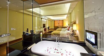 The Royal Pinnacle Hotel