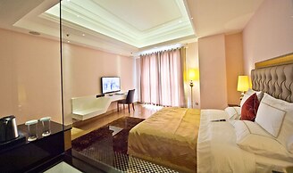 The Royal Pinnacle Hotel