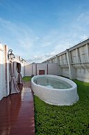 The Royal Pinnacle Hotel