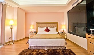 The Royal Pinnacle Hotel