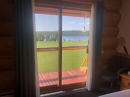 Cariboo Log Guest House