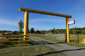 Cariboo Log Guest House
