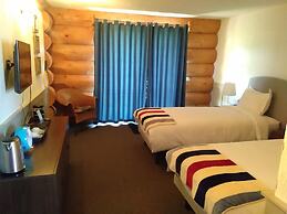 Cariboo Log Guest House