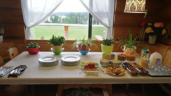 Cariboo Log Guest House