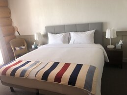 Cariboo Log Guest House