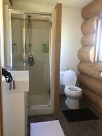 Cariboo Log Guest House