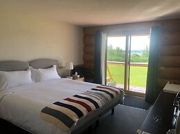 Cariboo Log Guest House