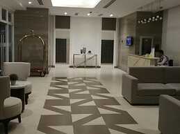 Condoluxe Pioneer Woodlands