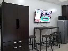 Condoluxe Pioneer Woodlands