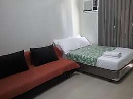 Condoluxe Pioneer Woodlands