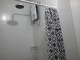 Condoluxe Pioneer Woodlands