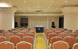 Ladonia Hotels Adakule