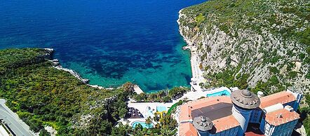 Ladonia Hotels Adakule