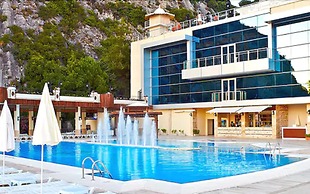 Ladonia Hotels Adakule