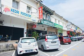 OYO 1224 Hotel Hajah Rohayah