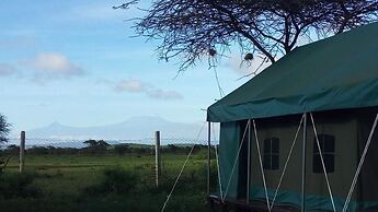 Ambokili Lodge