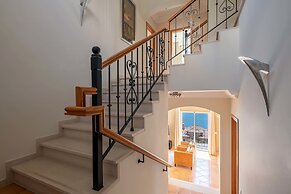Designed Villa - Palheiro Village