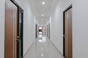 Super OYO 1038 Embun Pagi Syariah Residence