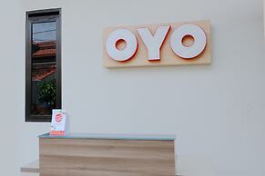 Super OYO 1038 Embun Pagi Syariah Residence
