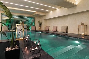 Athenaeum Eridanus Luxury Hotel