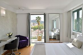 Athenaeum Eridanus Luxury Hotel