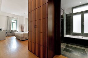 Athenaeum Eridanus Luxury Hotel