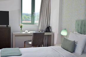 Athenaeum Eridanus Luxury Hotel