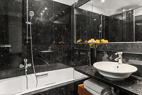 Athenaeum Eridanus Luxury Hotel