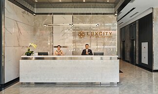 Luxcity Hotel & Apartment