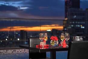 Luxcity Hotel & Apartment