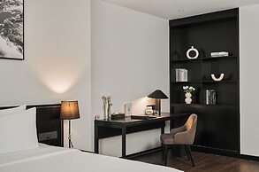 Luxcity Hotel & Apartment