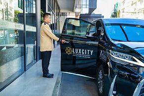 Luxcity Hotel & Apartment
