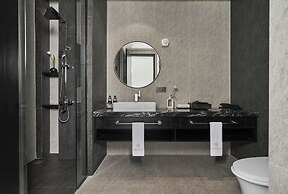 Luxcity Hotel & Apartment