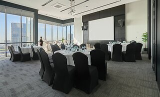 Luxcity Hotel & Apartment