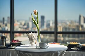 Luxcity Hotel & Apartment