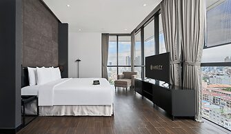 Luxcity Hotel & Apartment