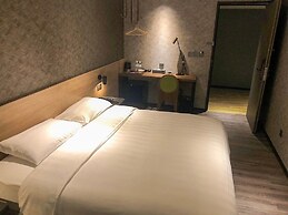 City Suites Taoyuan Station