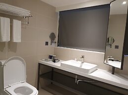 City Suites Taoyuan Station