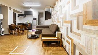 Senbonkita Terrace House