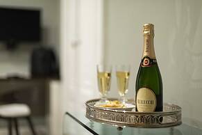 Dante Maison De Prestige