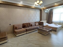 Bakuvi Tourist Apartment B056