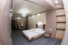 Bakuvi Tourist Apartment B008