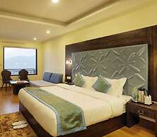 Vue Magique Resorts and Camps