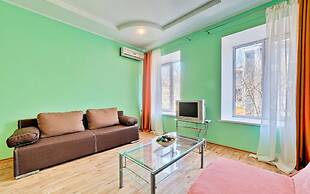 Apartment on Derybasivska 17